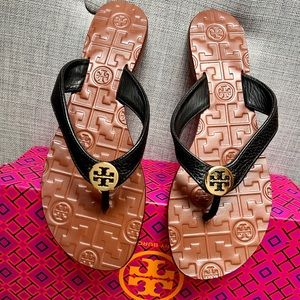 Tory Burch Leather Flip Flop Thora Sandals